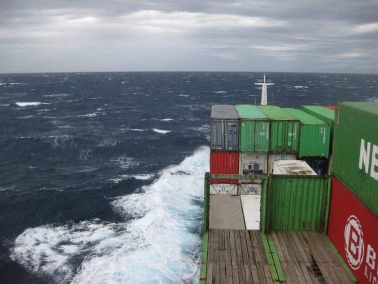 El Mistral encrespa la Mar