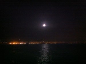 Luna llena sobre Agadir