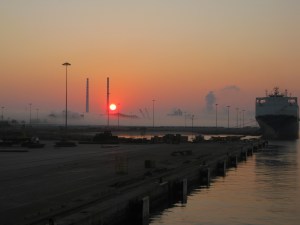 Los muelles de Setúbal al amanecer